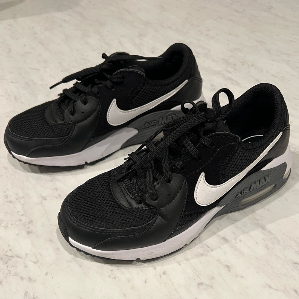 Nike Air Max size 8